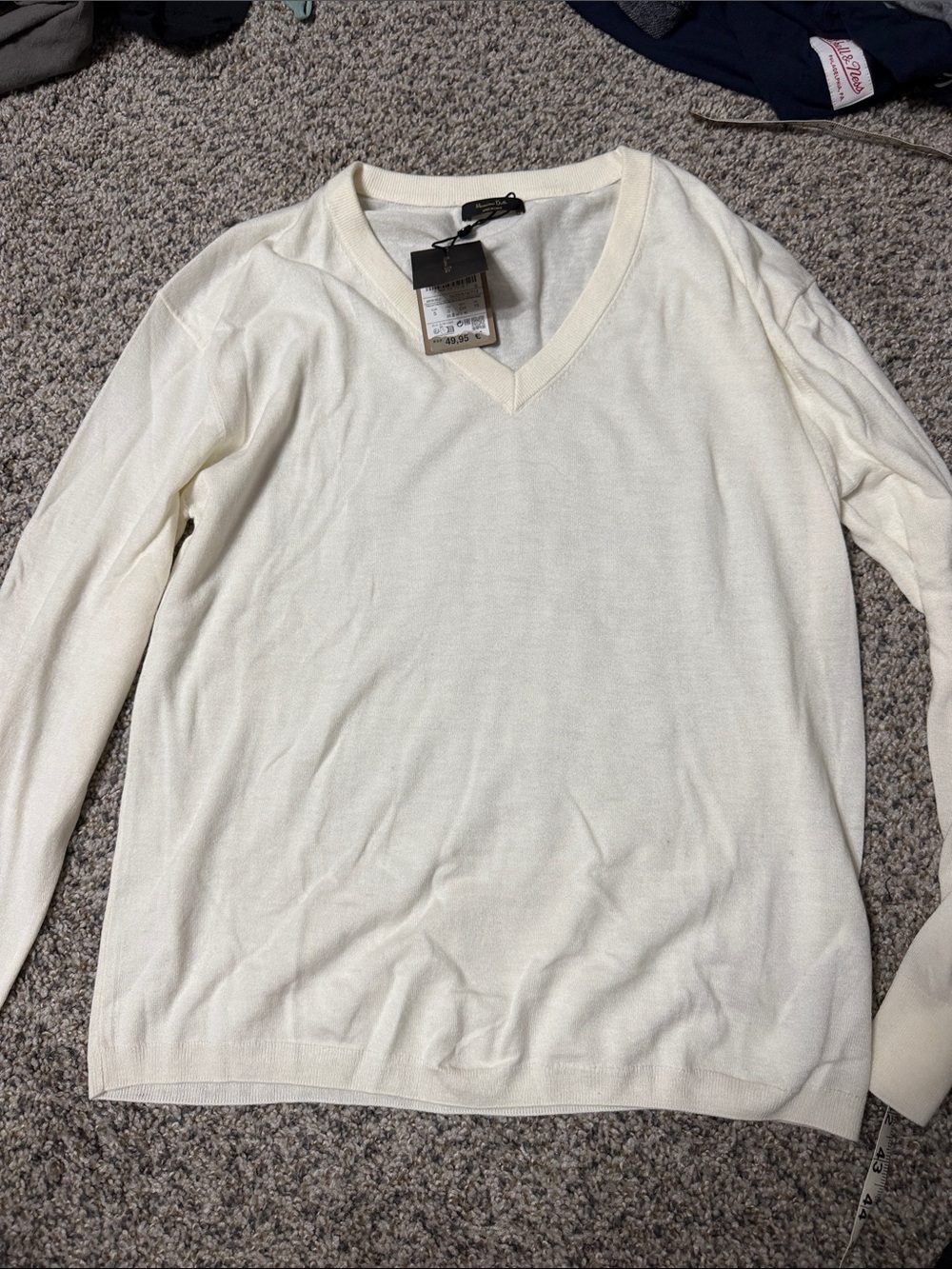 Massimo Dutti Wool Blend v neck sweater small